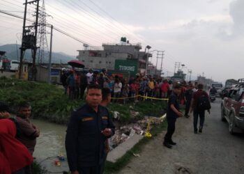 पोखराको बीच सडकमै युवकको शव फेला, छेउमै भेटियो हथौडा