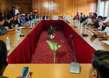 सरकार र यातायात व्यवसायीबीचको दोस्रो वार्ता पनि निष्कर्षविहीन , आन्दाेलन यथावत