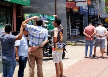 पोखरा घुम्न आएकी महिलाको होटलको छतबाट खसेर मृत्यु, श्रीमान प्रहरी नियन्त्रणमा