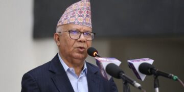 पतञ्जली आयुर्वेद तथा योगपीठ प्रकरण : पूर्वप्रधानमन्त्री माधव नेपाल विशेष अदालतमा हाजिर हुँदै