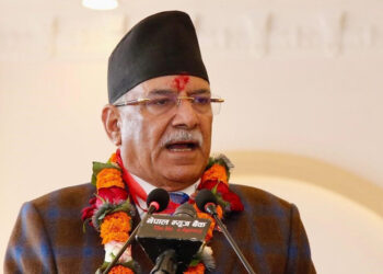 प्रतिक्रियावादी र प्रतिगमनकारीविरुद्ध खरो उत्रिन वाईसीएललाई प्रचण्डको निर्देशन