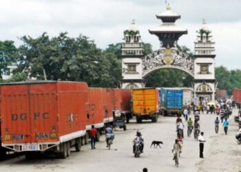 वीरगञ्ज नाकाबाट ५२ अर्बको भटमाटको कच्चा तेल भित्रिंदा ५५ अर्बको निर्यात