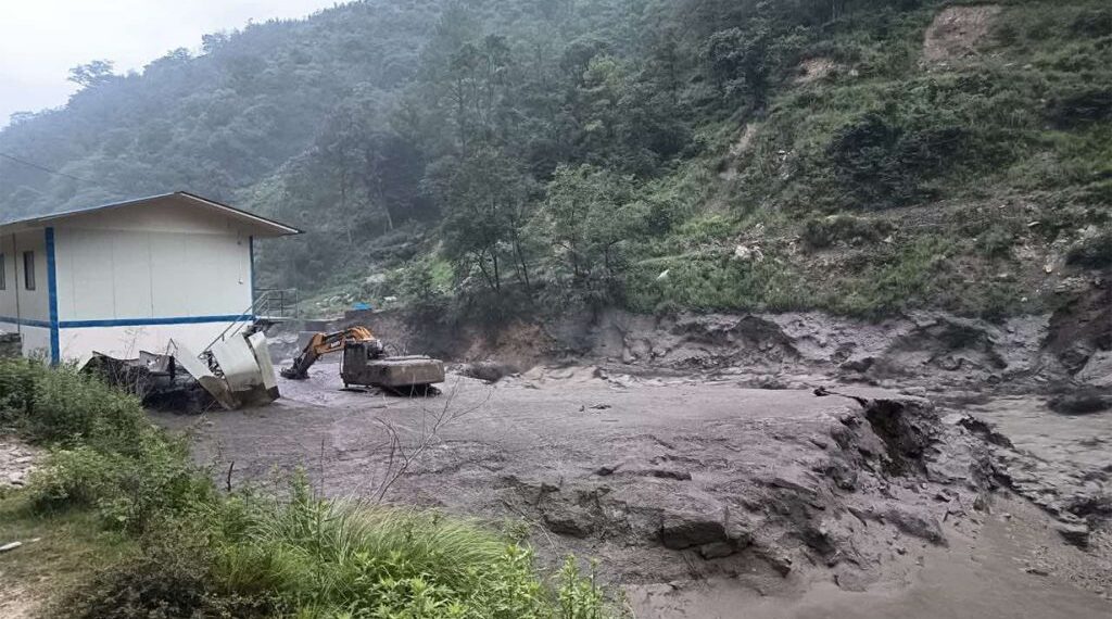 त्रिशूली बाढीले २ सय मेगावाट विद्युत् उत्पादन बन्द