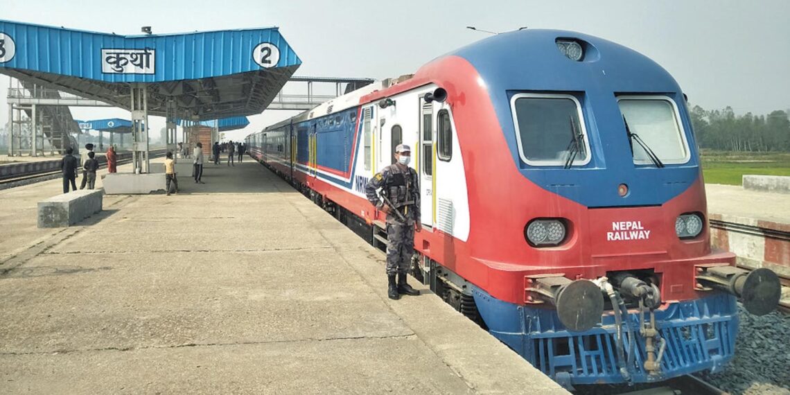 रेलले किचेर धनुषामा एक जनाको मृत्यु