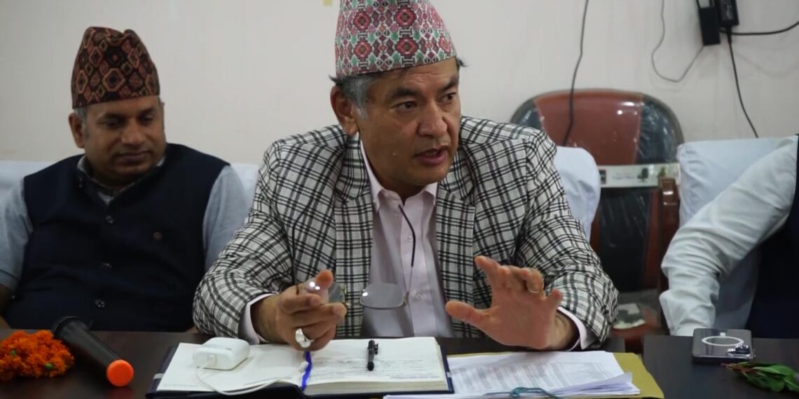 सरकारले प्राधिकरणबाट हितेन्द्र शाक्यलाई हटायो, नयाँ कार्यकारी निर्देशकमा मनोज सिलवाल