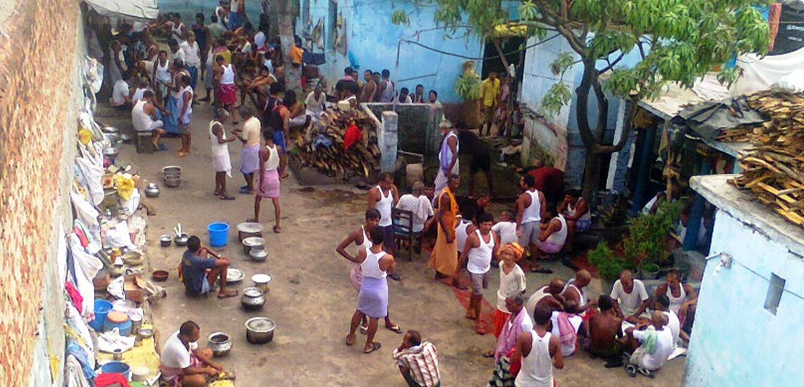 जलेश्वर कारागारमा स्वस्फूर्त फर्किदैँ भागेका कैदीबन्दी