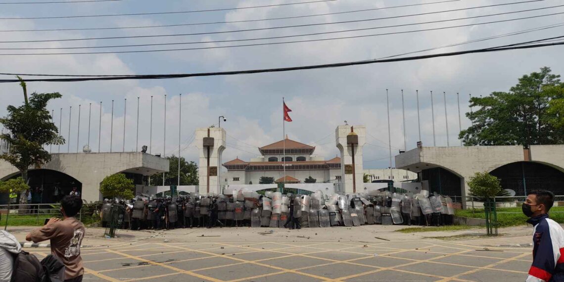 भीआईपी निवासलाई लक्षित गर्दै काठमाडौंका पाँच ठाउँमा कर्फ्यु