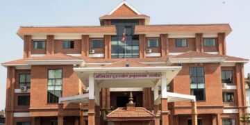 नक्कली शैक्षिक प्रमाणपत्र लिएको आरोपमा एसएसपी गिरीविरुद्ध भ्रष्टाचार मुद्दा