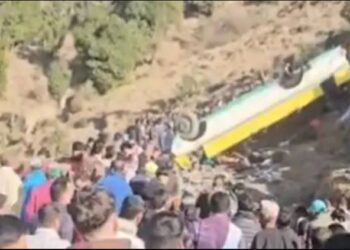भारतको हिमाचलमा सडक दुर्घटना : मृत्यु हुनेको सङ्ख्या १४ पुग्यो