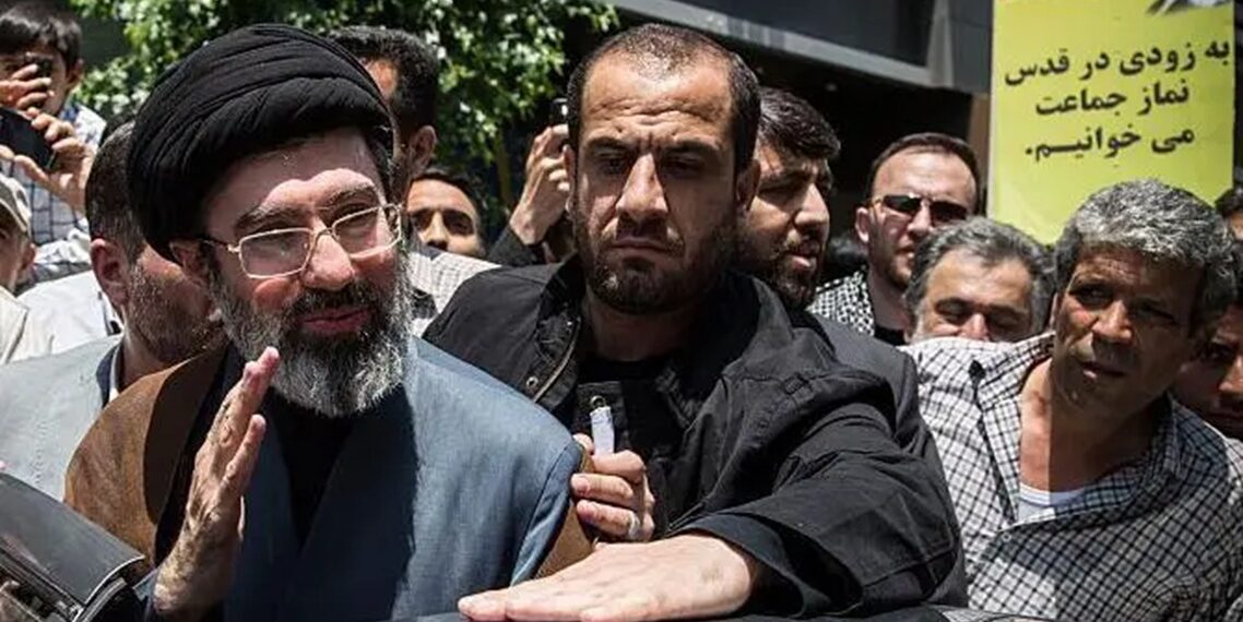 ट्रम्पको धम्कीका बाबजुद इरानले खामेनीका छोरालाई बनायो नयाँ सर्वोच्च नेता