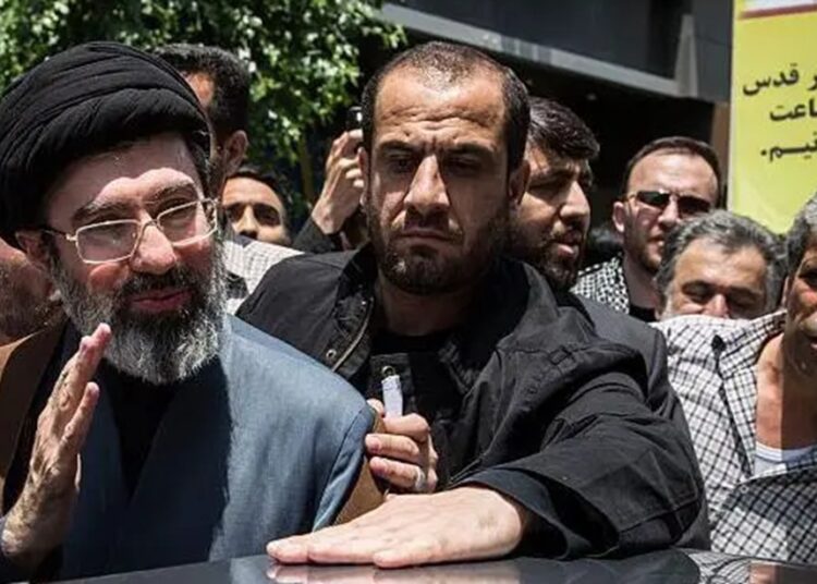 ट्रम्पको धम्कीका बाबजुद इरानले खामेनीका छोरालाई बनायो नयाँ सर्वोच्च नेता