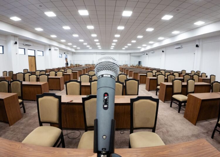 यी ४७ सांसदले लिँदैछन् १७ भाषामा शपथ  , श्रम संस्कृतिका ७ सांसदले भने ४ भाषामा शपथ लिने