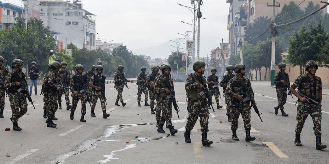 जाँचबुझ आयोगको निष्कर्ष : सिंहदरबार र शीतल निवास जलिरहँदा सेना ‘माैन’ बस्यो