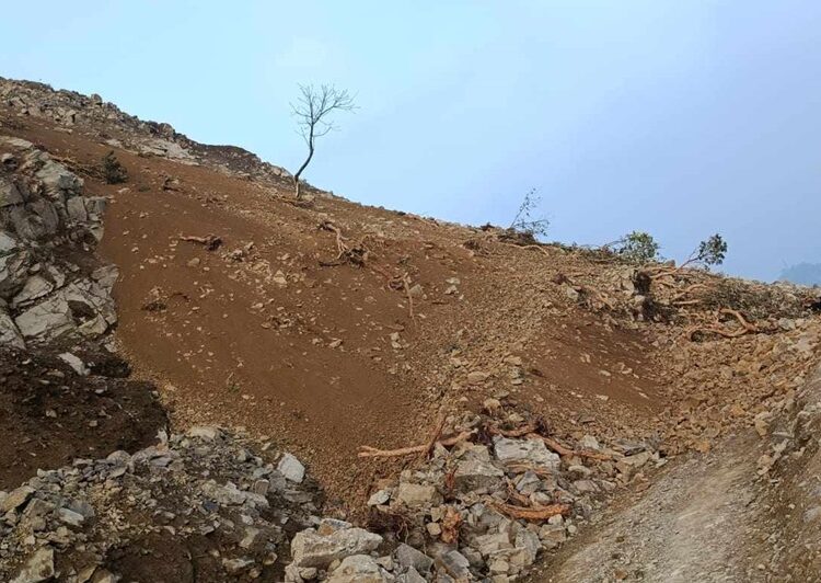 तीन दिनदेखि भेडेटार–रवि–राँके सडक अबरुद्ध