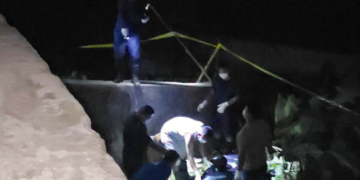 बिराटनगरकाे एक कल्भर्टमुनि हातखुट्टा बाँधिएको अवस्थामा भेटियो महिलाको शव, हराएको भन्दै निवेदन दिएका पति पक्राउ