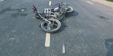 झापामा ३ वटा मोटरसाइकल एकै ठाउँमा ठोक्किए, १ को मृत्यु, ४ जना घाइते