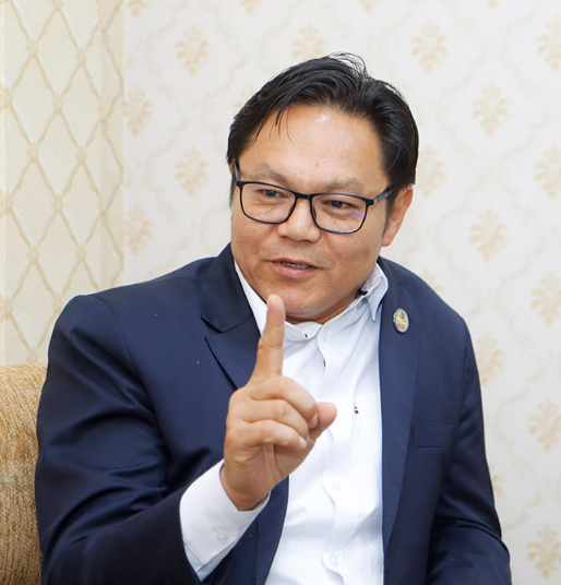 प्रलोपा त्यागेको सुदन किरातीको घोषणा