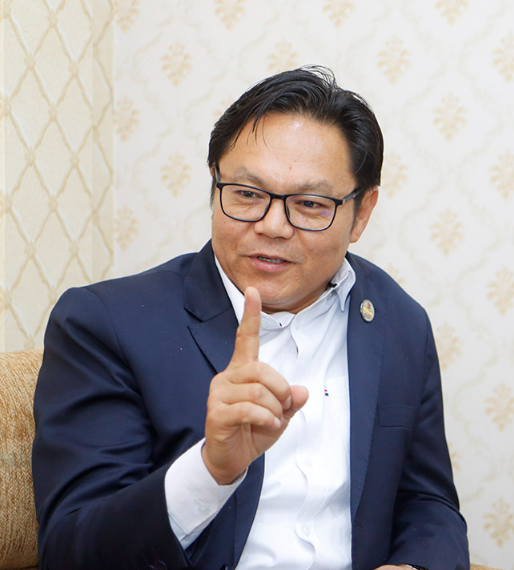 प्रलोपा त्यागेको सुदन किरातीको घोषणा